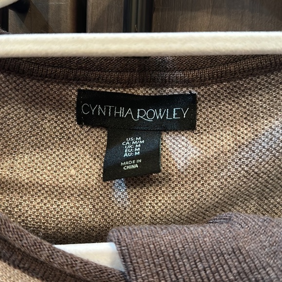 Fall 🍁 Cynthia Rowley Brown Plaid Sweater Size M - Picture 2 of 3